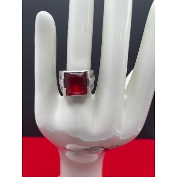Vargas Vintage Sterling Silver Synthetic Ruby Ring Size 4.5 Unisex - Picture 2 of 10